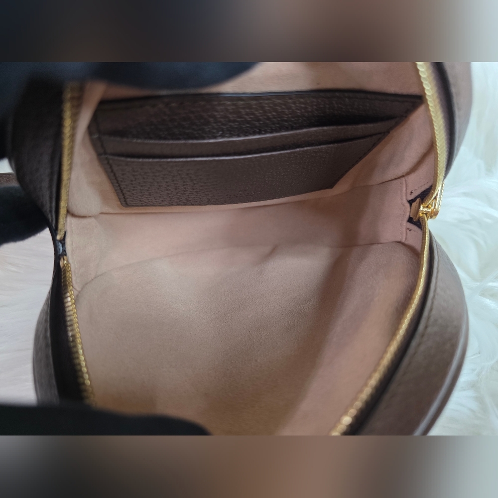 ❌SOLD❌ 🔥Gucci Round Backpack🔥 - Picture 8 of 16